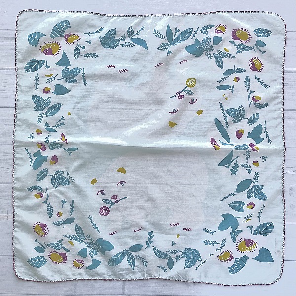 バンダナ インド綿100%   フラワーベア  白  55cm×55cm