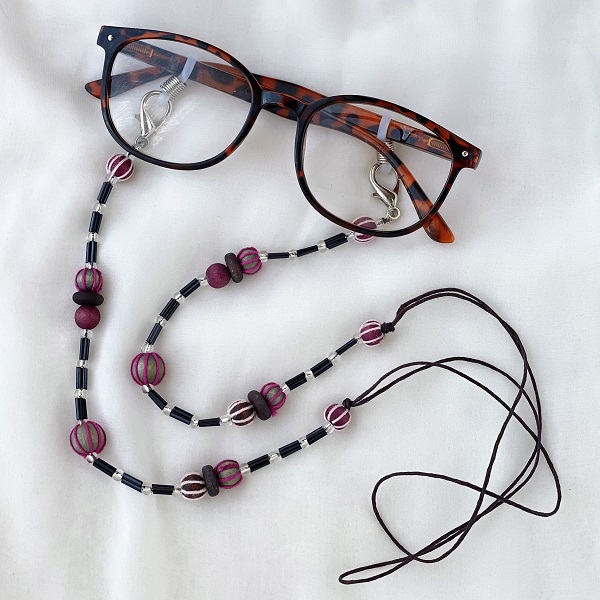 メガネチェーン   ビーズ ウッドボール パープル赤紫 約70cm kh019