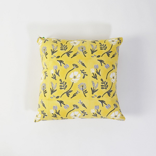 クッションカバー 春風そよぐ花 インド綿 ブロックプリント 北欧 カントリー 花がら 発色 イエロー45cm×45cm kh033